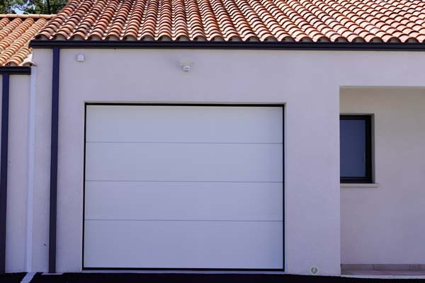 Portails et portes de garage, Colmar<br>Portails et portes de garage de qualité, Colmar<br>Vente et pose de portails et de portes de garage, Colmar